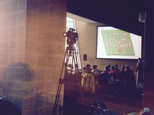Tłumaczenie prezentacji Ajax Academy na Legii