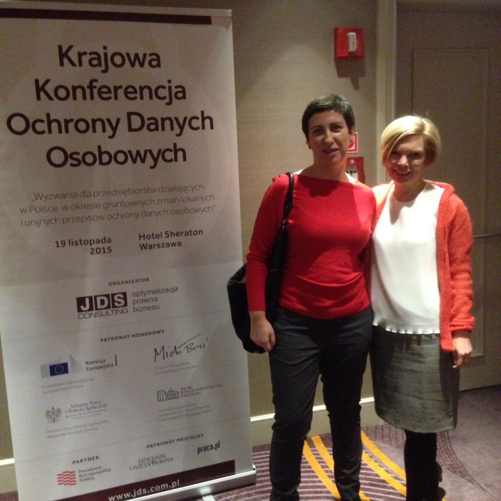 Tłumaczenie na konferencji o ochronie danych osobowych.