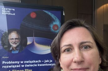 Tłumaczenie symultaniczne wykładu z fizyki kwantowej